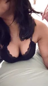 free6cams.com brownindiangirl profile on OnlyFans in india category