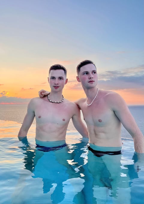 free6cams.com czechgaytwins profile on OnlyFans in czech-republic category