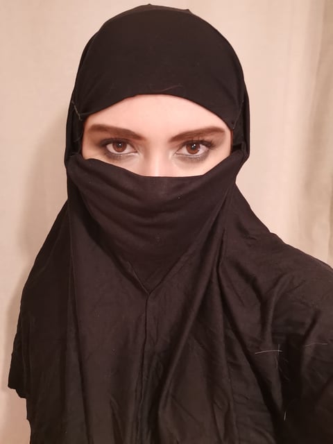 free6cams.com hijabibambie profile on OnlyFans in hijab category