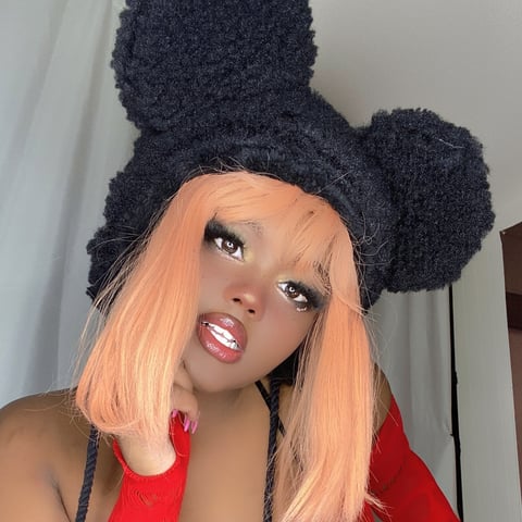 free6cams.com littledolljplay profile on OnlyFans in ebony category