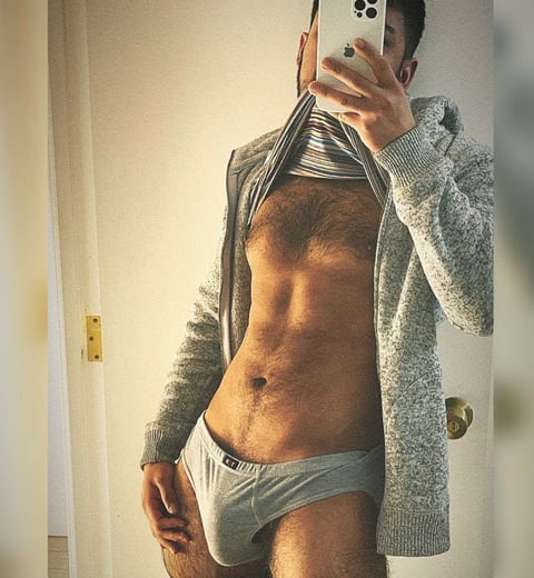 free6cams.com mr.hugeload profile on OnlyFans in chile category