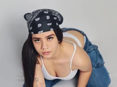 Alhanna_ live cam video preview