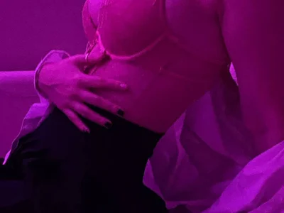 stripchat tiny_rony