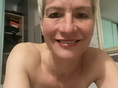 JennyHazel1 Blond Hair webcam from Germany