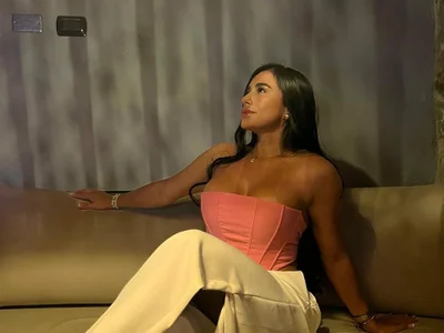 RoseOnYou webcam livesex profile